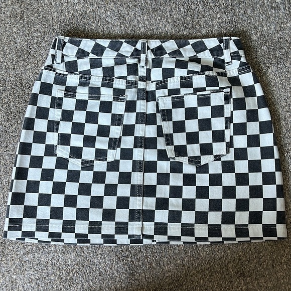 Checkered BDG skirt M - Picture 7 of 7